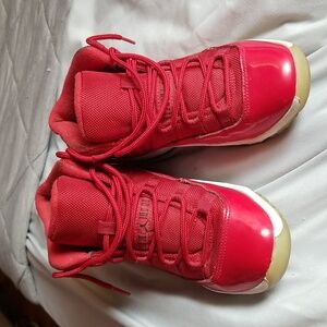 Jordan 11 Retro Win Like 96 size 2Y